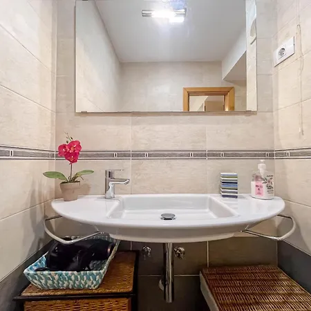 2br Deluxe Shine Flat - 1min Canteras Apartment *