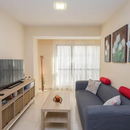 2br Deluxe Shine Flat - 1min Canteras Apartment